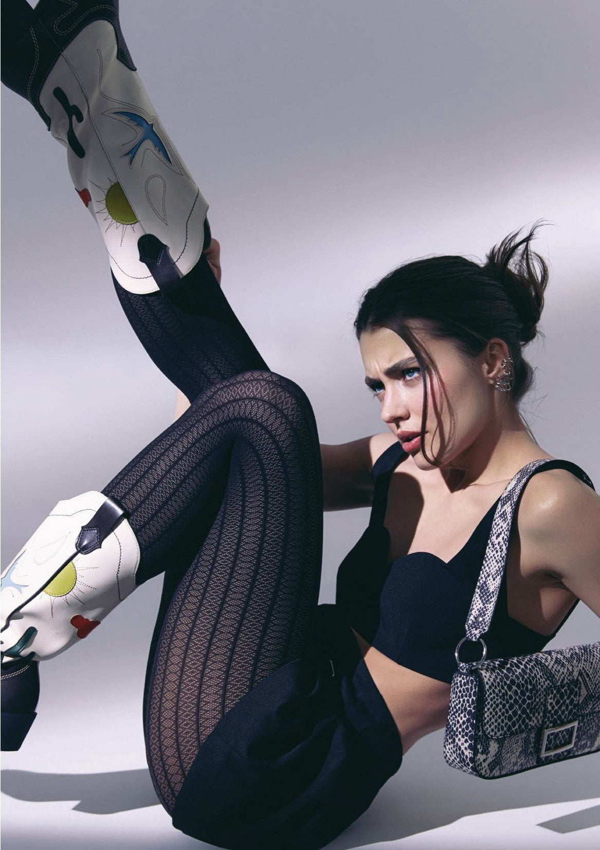 LACY LINE 30 den hlačne nogavice s čipkastim vzorcem