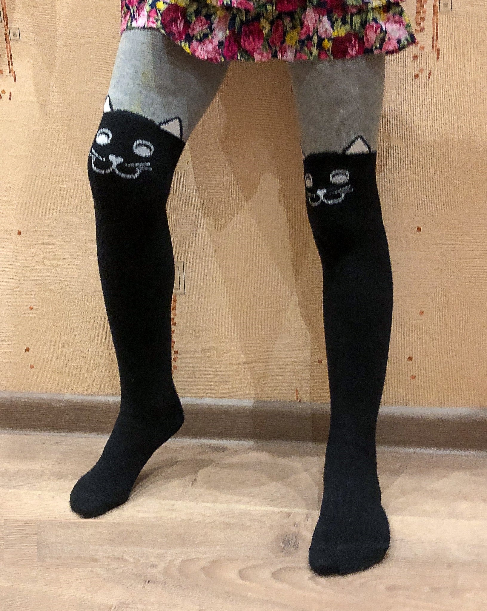 Otroške hlačne nogavice ČRNA MAČKA - črno/sive - Conte Shop