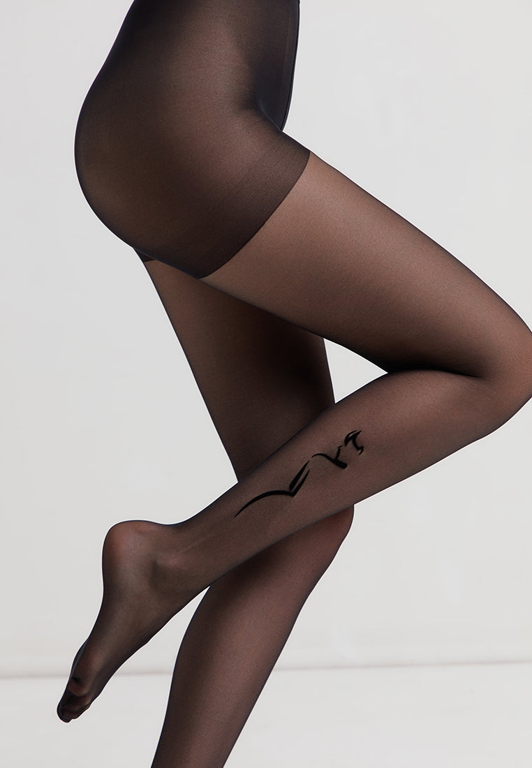 20 denske hlačne nogavice s tatujem FEMME